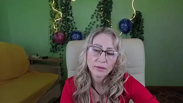 Freechat Habibi_Honeyy on StripChat