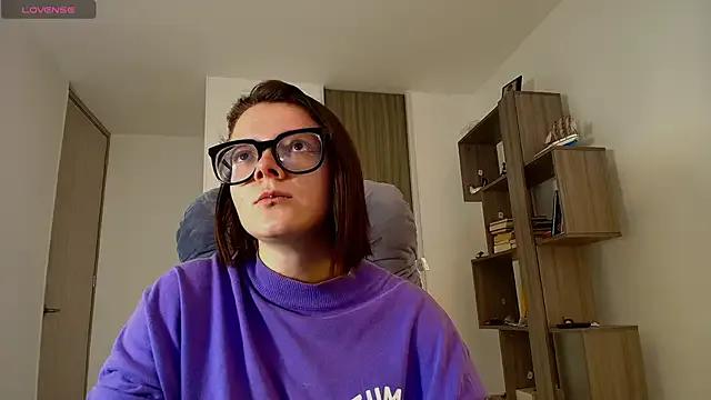 Hannah______ on StripChat