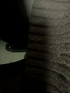 Freechat HiddenHoneyLDN on StripChat