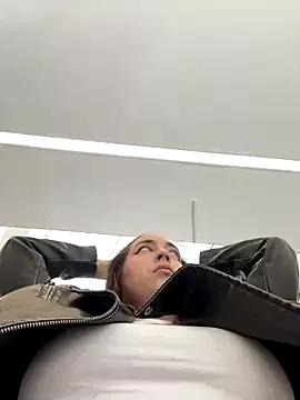 Freechat Holly_Play on StripChat