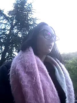 StripChat honeymalou is Freechat honeymalou — Flash seins