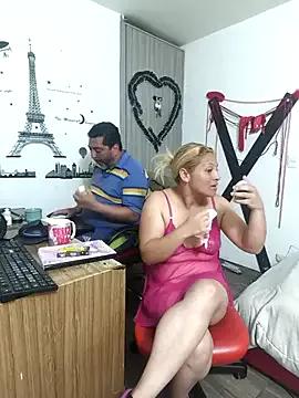 Freechat hotandfierylatinos2023 on StripChat