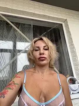 Hotnessi on StripChat