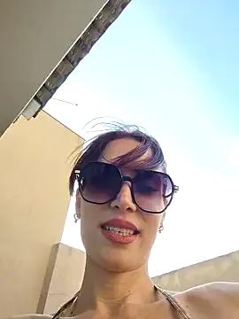 Irresistible24 on StripChat