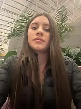 Freechat Isabella21_ on StripChat