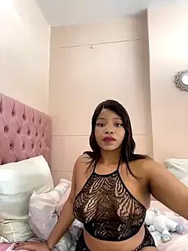 Freechat ItsLeyaa on StripChat