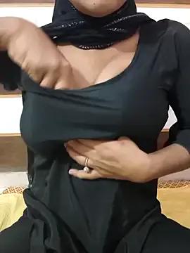 Freechat Itz_Mayra_ on StripChat