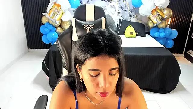 Freechat Ivy_16 on StripChat