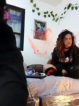 jeans_and_emma on StripChat