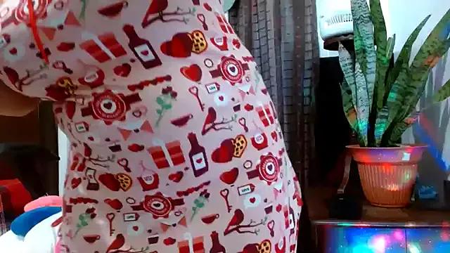 StripChat jenny_milf69 is Freechat jenny_milf69 — desnudo and dancing