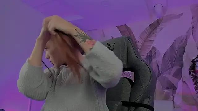 Freechat JennyDens on StripChat