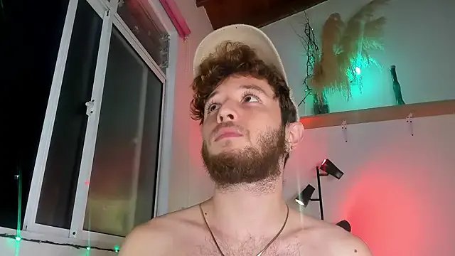 Juan_Castano on StripChat