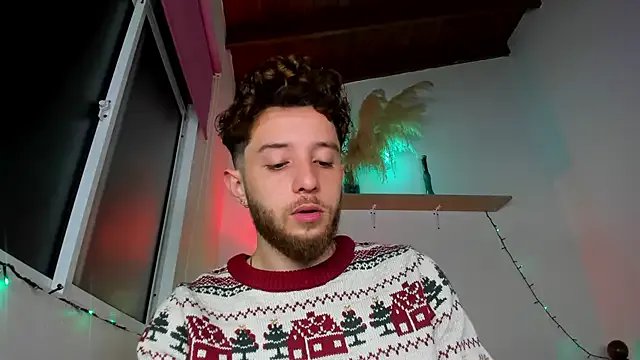 Juan_Castano on StripChat