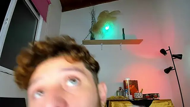 Juan_Castano on StripChat