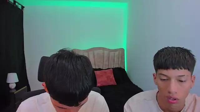 Freechat Juan_Nd_Steven on StripChat