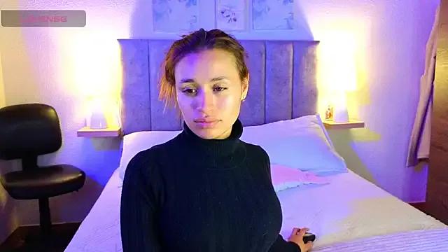 StripChat juliana-mancini is Freechat juliana-mancini — crema en tetas y culo