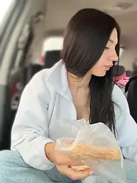 Freechat JulliaVegas on StripChat