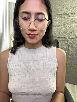 Freechat KaitlynLoveCam on StripChat