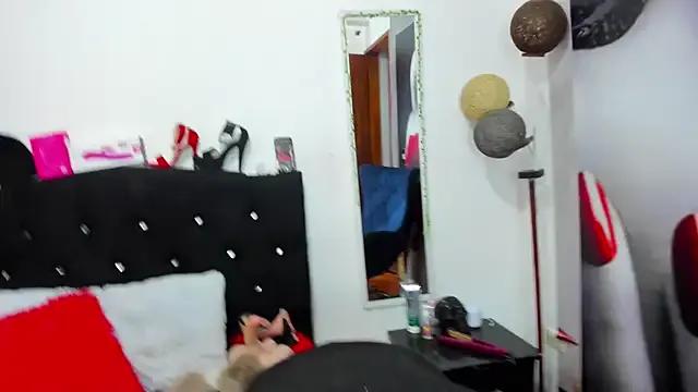 Freechat karenlennox1 on StripChat