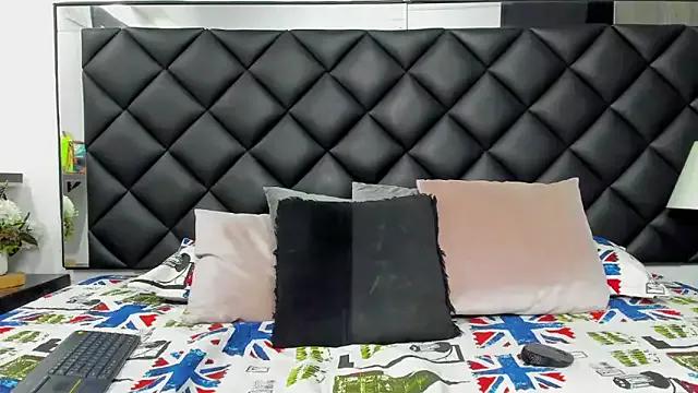 Freechat KariinaTaylor on StripChat