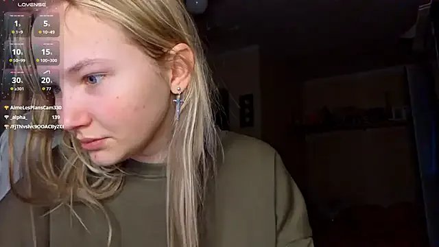 KarinRobertson on StripChat