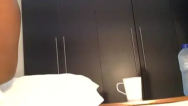 katt008 on StripChat