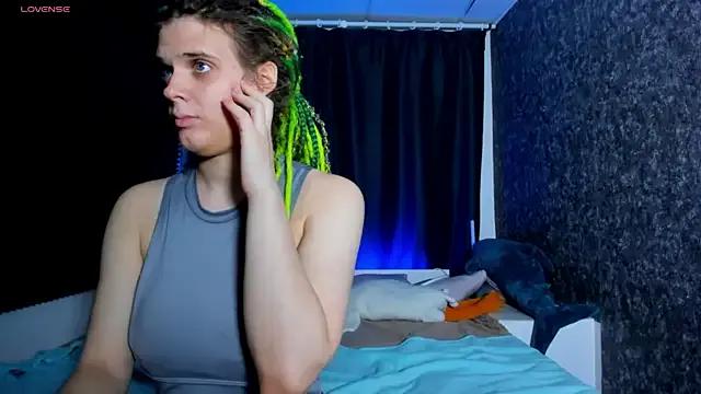 StripChat KIKI_Krash is Freechat KIKI_Krash — kneading your chest with your hands