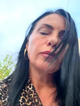 Freechat KimKelly13 on StripChat