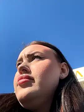 Freechat KiraSunshine on StripChat