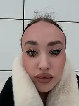 StripChat KiraSunshine is Freechat KiraSunshine — take off panties and doggy style