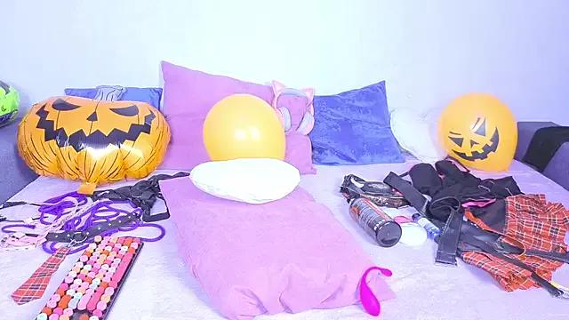 Freechat KittySweetness on StripChat