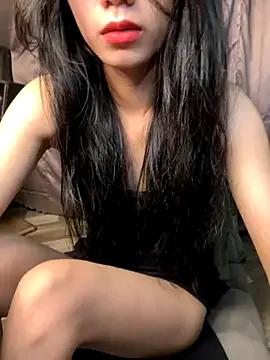 Freechat Ladygirrl22 on StripChat