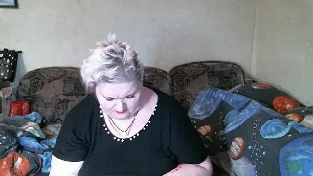 Lana555 on StripChat 