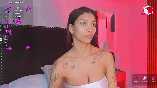 Freechat LauraAristizabal on StripChat