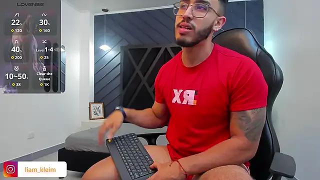 StripChat Liam_Kleiin is Freechat Liam_Kleiin — SUPER CUM IN MY PECTORALS
