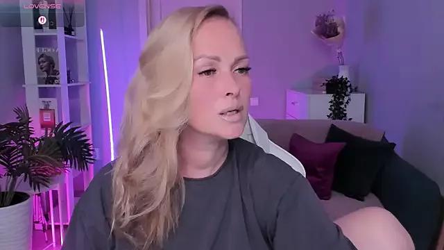 Freechat Libby_Nora on StripChat