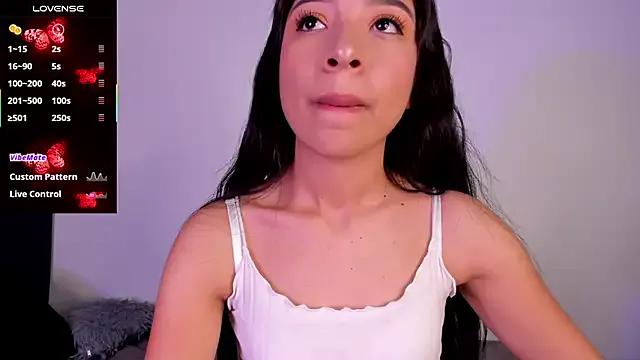 Freechat lillielover16 on StripChat