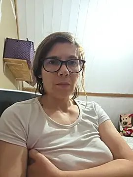 Lina_lou4 on StripChat