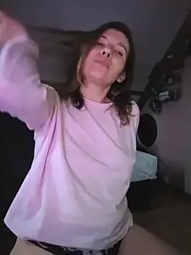 Lina_lou4 on StripChat