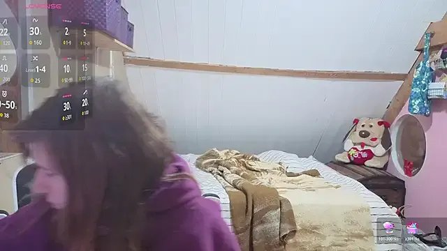 Lina_lou4 on StripChat