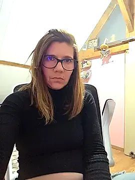 Lina_lou4 on StripChat