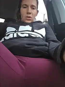 Lina_lou4 on StripChat