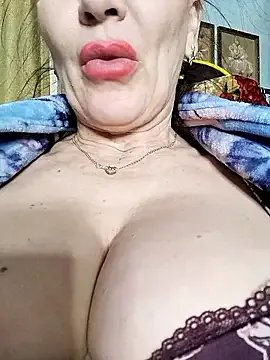 lindaledi2 — Squirt  flows down the legs