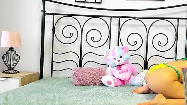 Freechat LollaVibes on StripChat