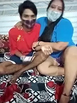 LoveOnStream on StripChat