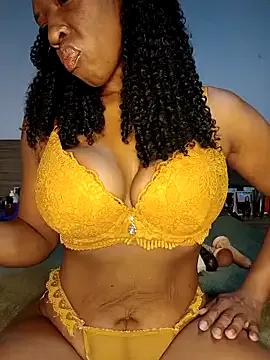 Freechat Luhma_hot on StripChat