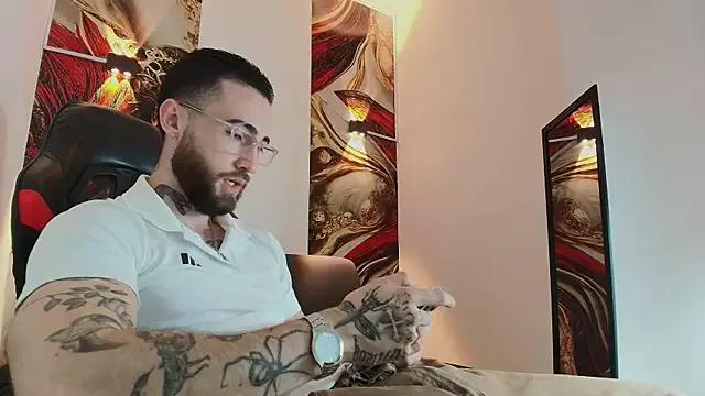 StripChat Luke_davis01 is Freechat Luke_davis01 — CUM SHOW / MUCH MILK!