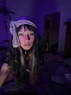 luxxylola — Twerk + doggy pose