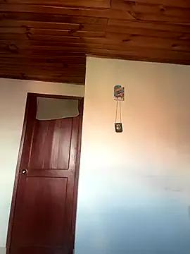 MADAME-ARLETTE's avatar