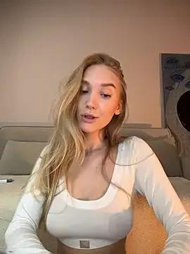 StripChat MariaTull is Private MariaTull — dildo in pussy